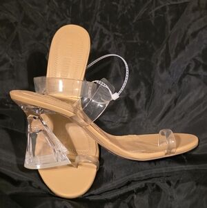Steve Madden NWT Women's Renie Heeled Sandals Sz 8m Nwob
